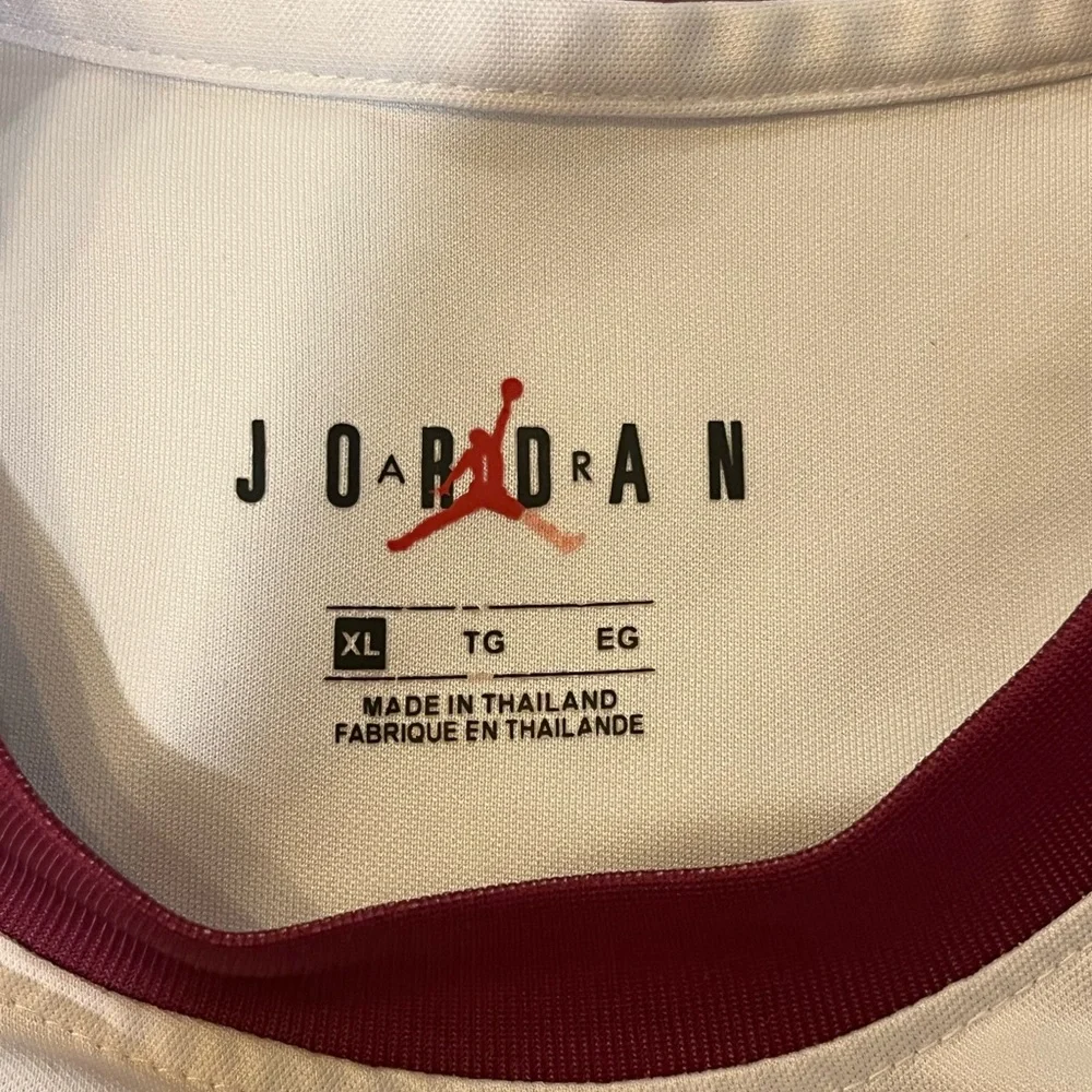 Paris Saint-Germain #7 Kylian Mbappé Jordan Nike 2021/22 PSG Football Jersey XL